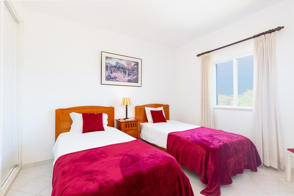 Amazing 2-Bedroom Appartment with big terrace! Apartment in Guia