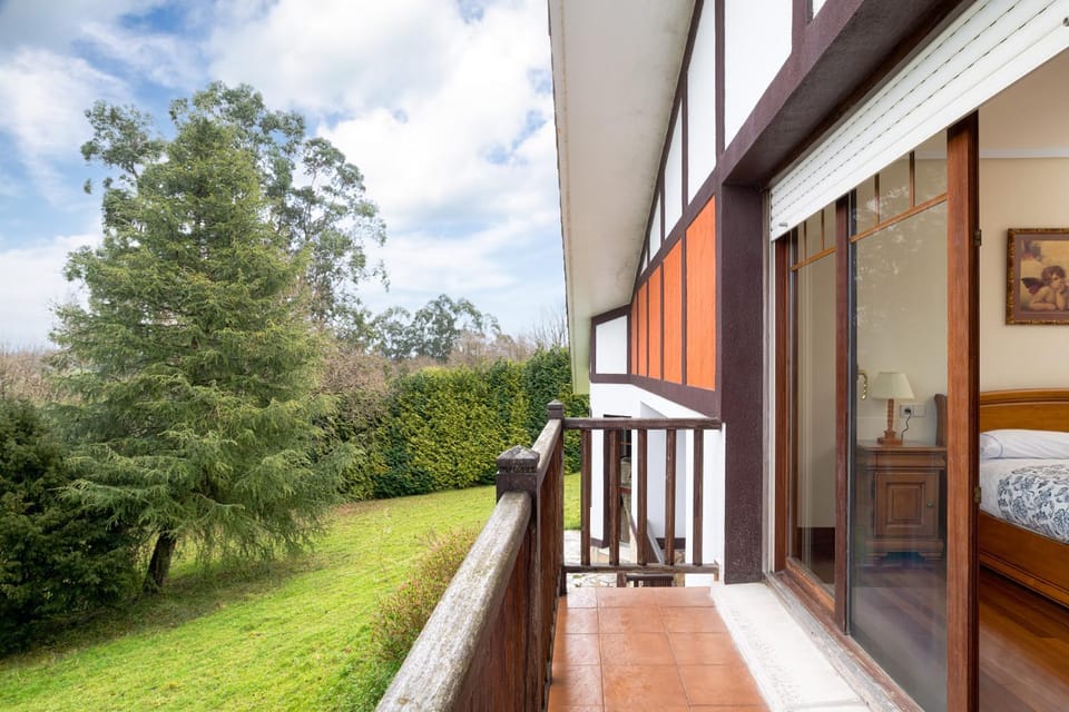 Balcony/Terrace, Garden view