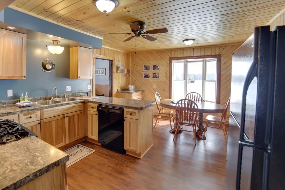 Secluded & Peaceful Upper Peninsula Getaway! House in Wisconsin