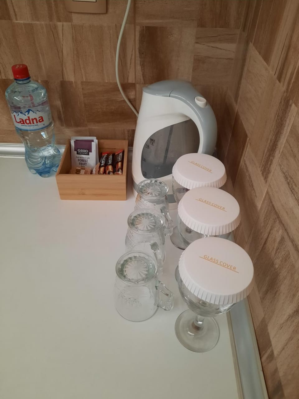 Coffee/tea facilities