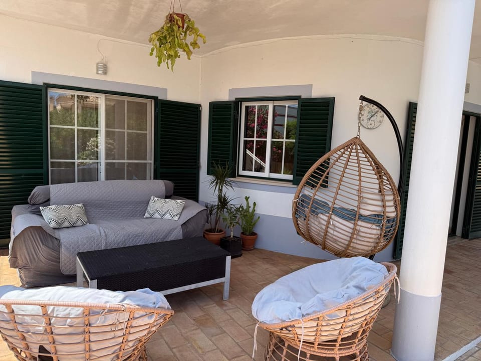 Spacious 3 bedroom villa with pool House in Luz