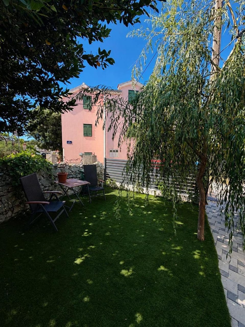 Apartman Donadina-Dalmatian heritage house Apartment in Okrug Gornji
