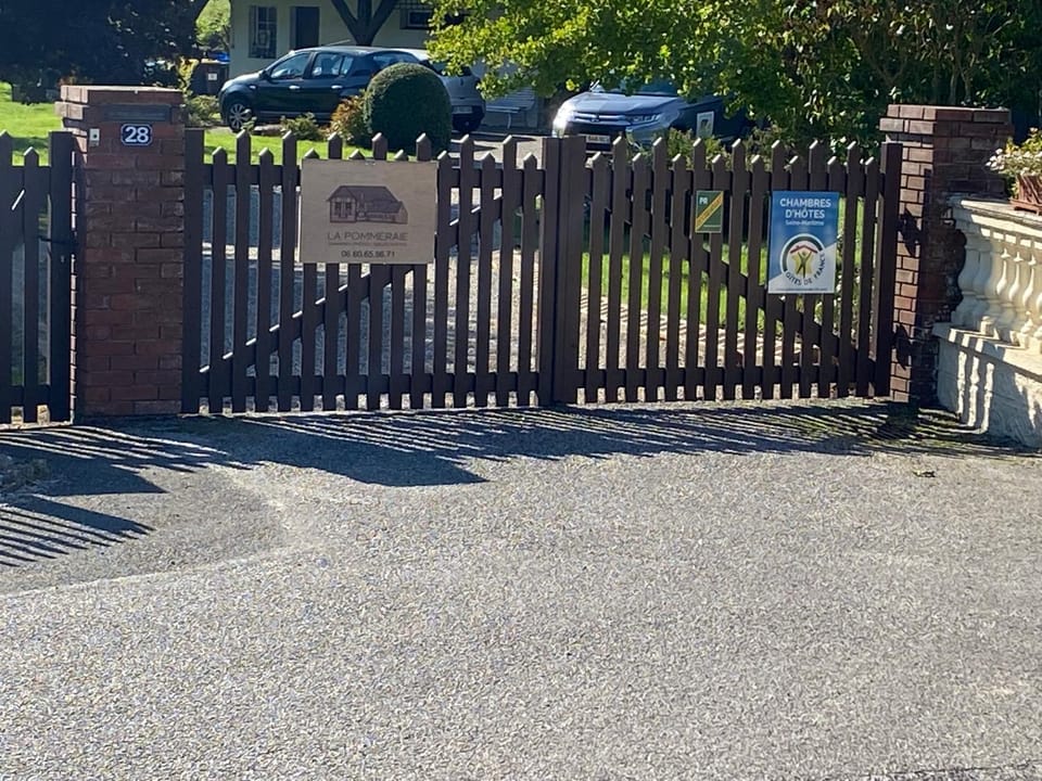 Facade/entrance, View (from property/room)