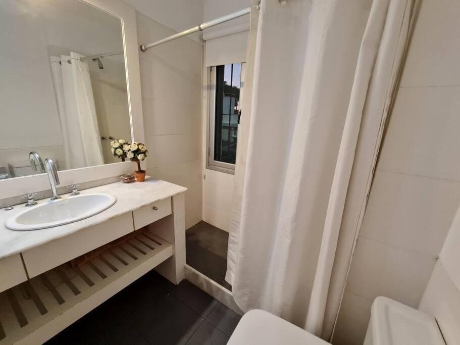 Hermosa habitación en apartamento en Carrasco - Comparte Apartamento conmigo Apartment in Ciudad de la Costa