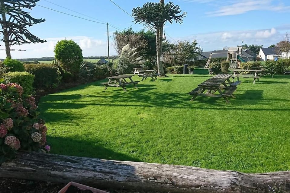 Cadwgan Caravan Apartment in Wales