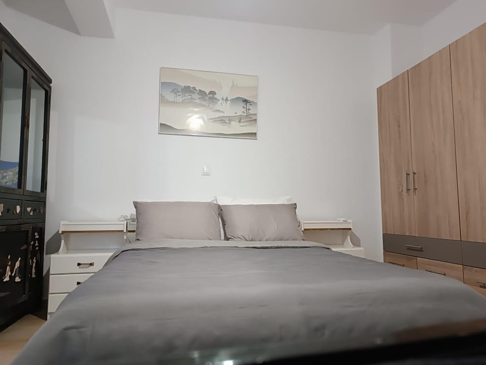Bed, Bedroom, wardrobe