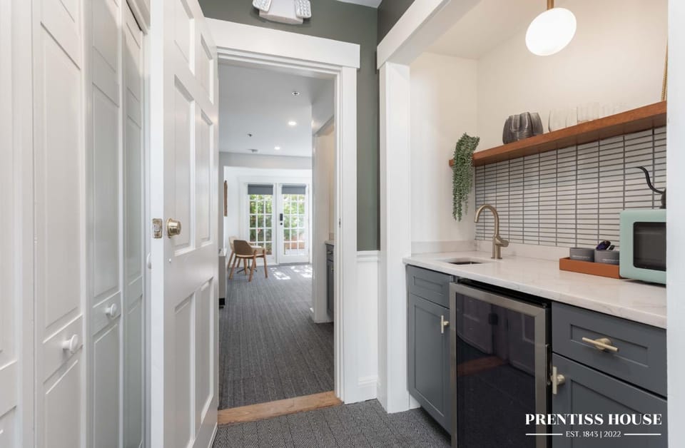 Prentiss House by Thatch Hotel in Somerville
