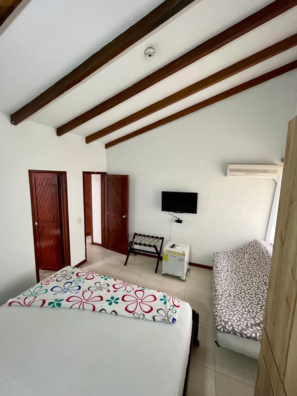 CasaBlanca Boutique Vacation rental in Cali