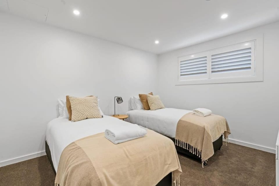 Luxury Lake View Apartment Apartment in Wanaka