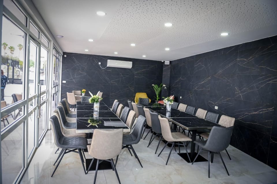 Meeting/conference room