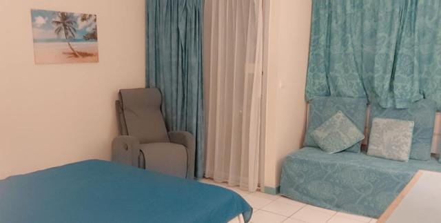 Studio dans Résidence Hotelière aux 3ilets Pointe du bout Résidence la Marina Carayou Apartment hotel in Les Trois-Îlets