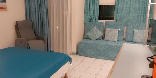 Studio dans Résidence Hotelière aux 3ilets Pointe du bout Résidence la Marina Carayou Apartment hotel in Les Trois-Îlets