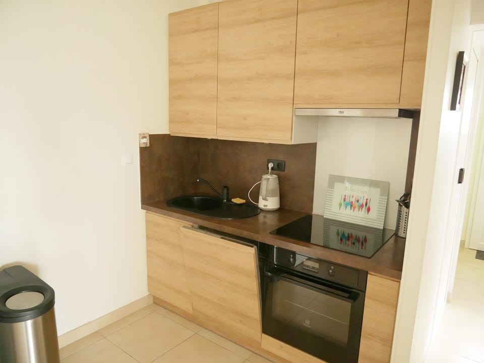 Appartement Cosy à 200m Plage du Fogeo - Terrasse, Parking, Équipé, 4-5 Pers. - FR-1-639-39 Apartment in Arzon