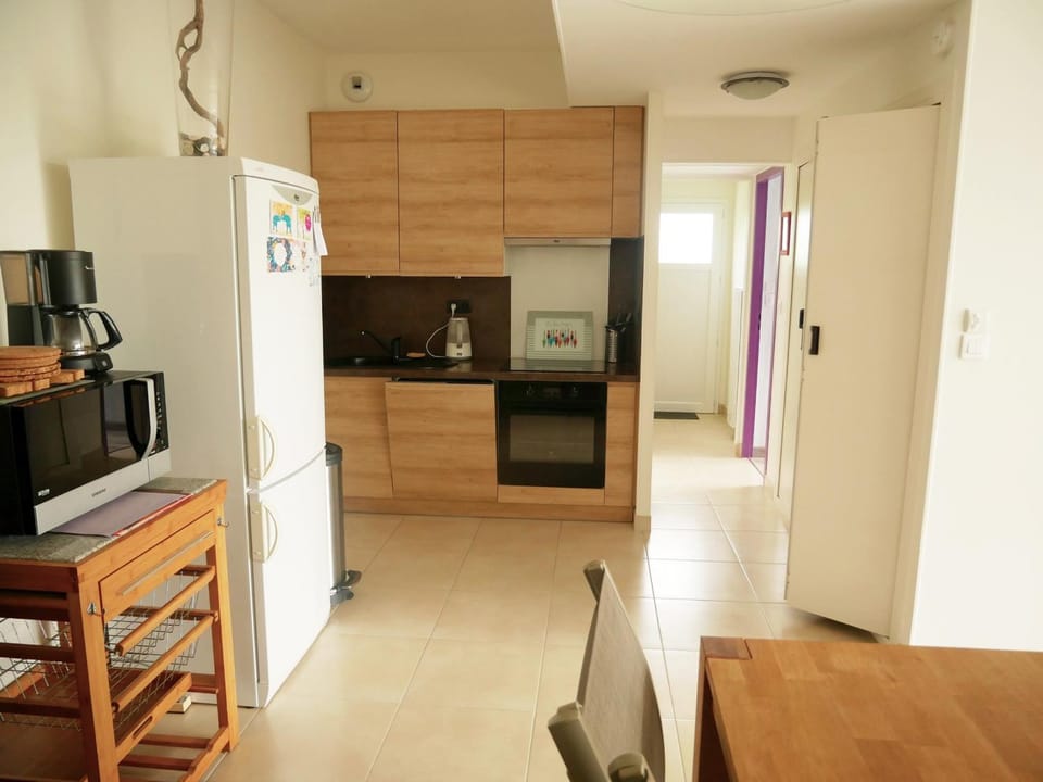 Appartement Cosy à 200m Plage du Fogeo - Terrasse, Parking, Équipé, 4-5 Pers. - FR-1-639-39 Apartment in Arzon