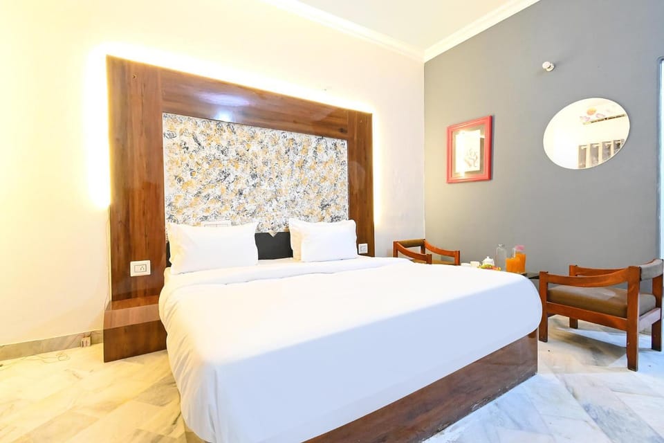 FabHotel Classic Holidays Hotel in Jaipur