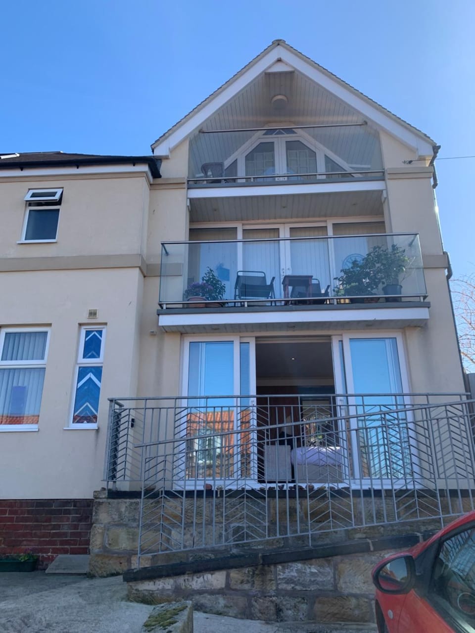 Property building, Facade/entrance