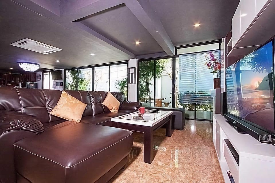 Living room, Lounge or bar, Seating area
