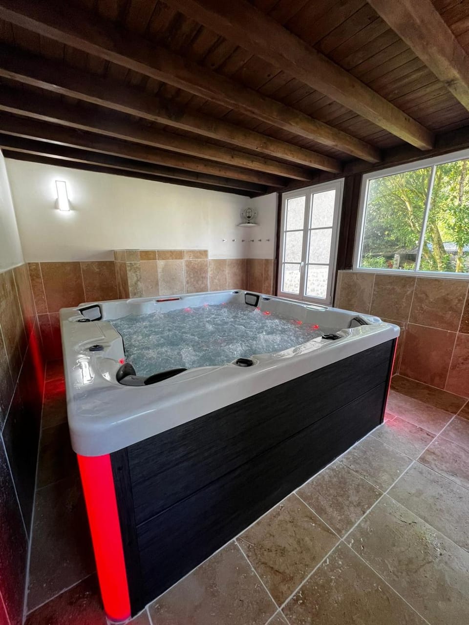 Hot Tub, Spa and wellness centre/facilities, Spa and wellness centre/facilities