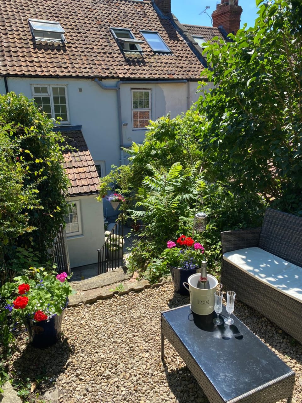 Aurora Tor House in Glastonbury