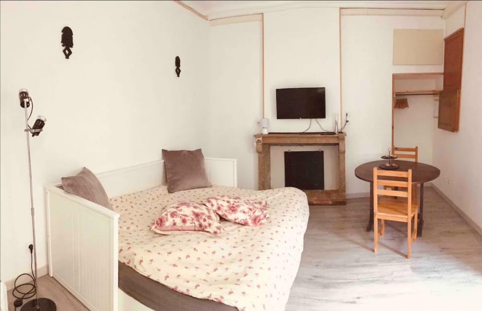 Studio Sittelle Apartment in Bourgogne-Franche-Comté