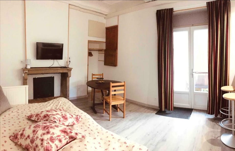 Studio Sittelle Apartment in Bourgogne-Franche-Comté