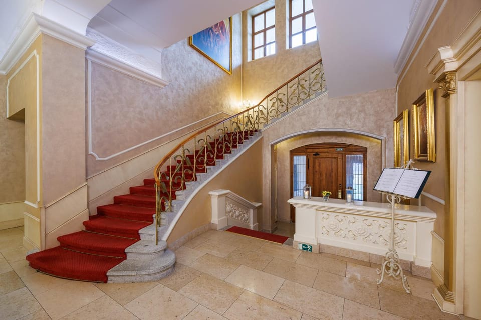 Property building, Lobby or reception