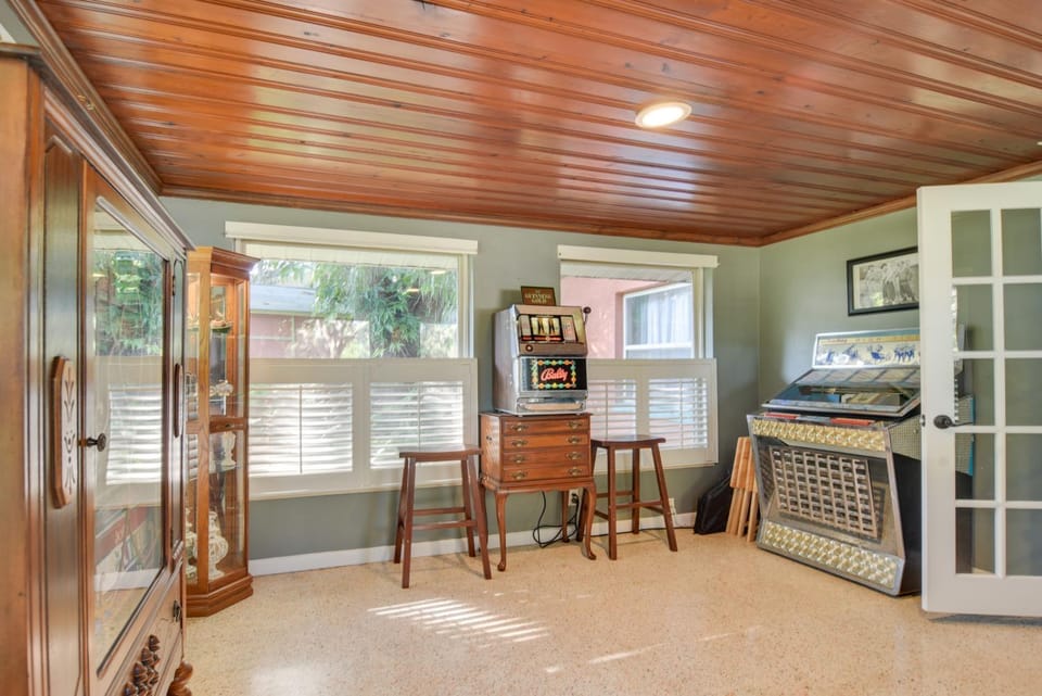 Riverfront Getaway w/ Hot Tub & Game Room! House in New Port Richey