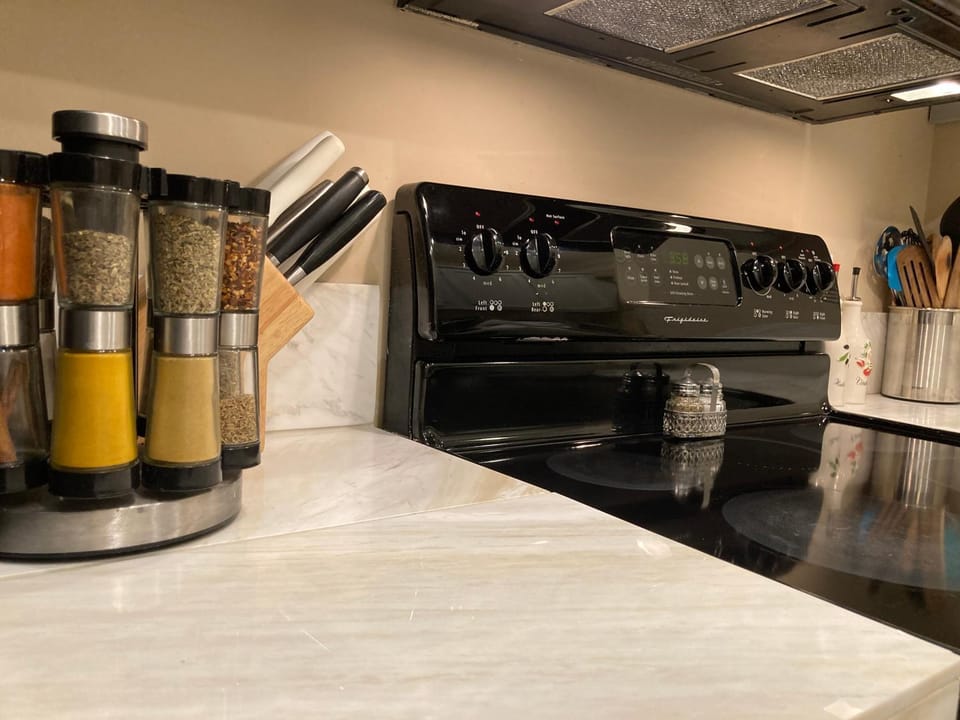 Kitchen or kitchenette, stove