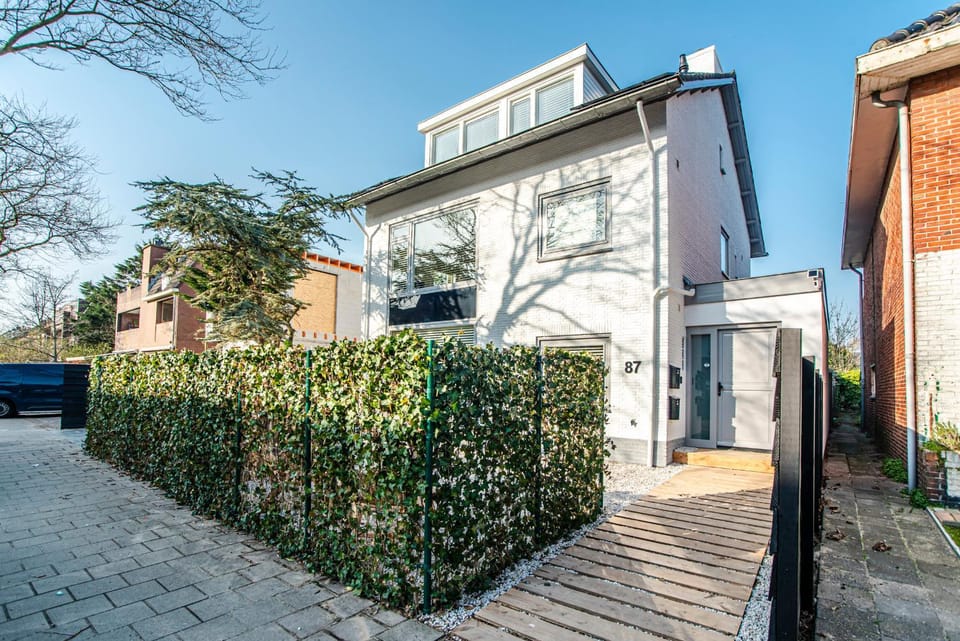 Marley’s Beachhouse - Luxury Apartment with garden Apartment in Zandvoort