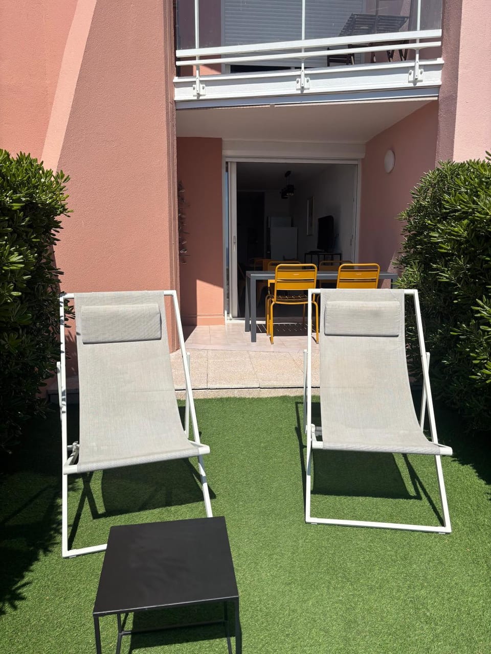Patio, Garden, sunbed