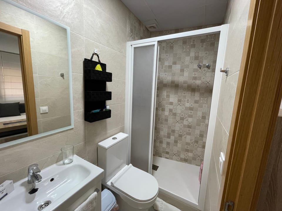 Shower, Toilet, Bathroom
