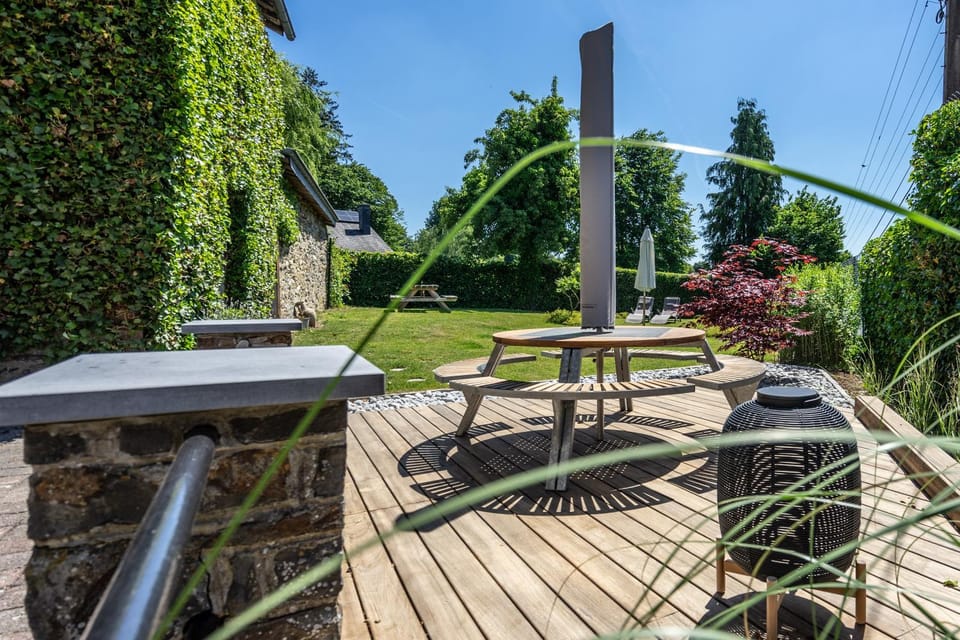 Patio, Garden, Dining area, Garden view, sunbed