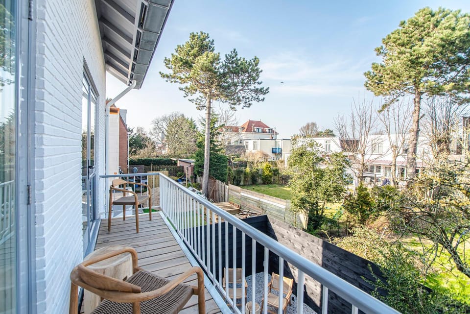 Balcony/Terrace, Garden view