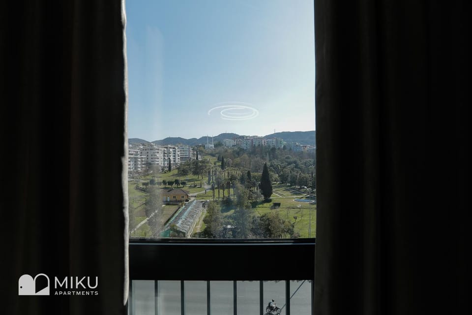 View (from property/room), Balcony/Terrace, Mountain view