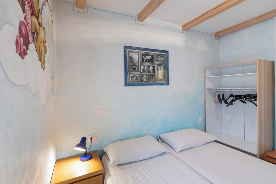 Property building, Living room, Bedroom