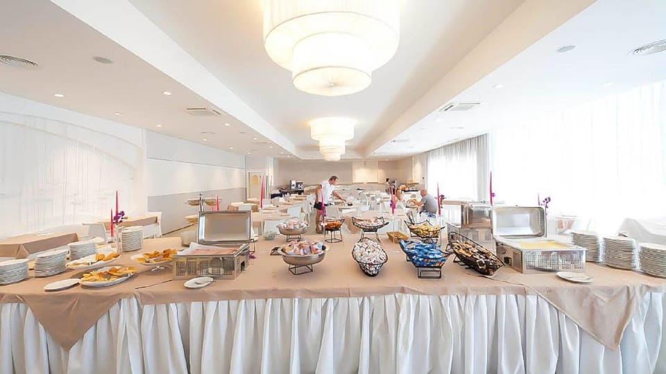 Buffet breakfast