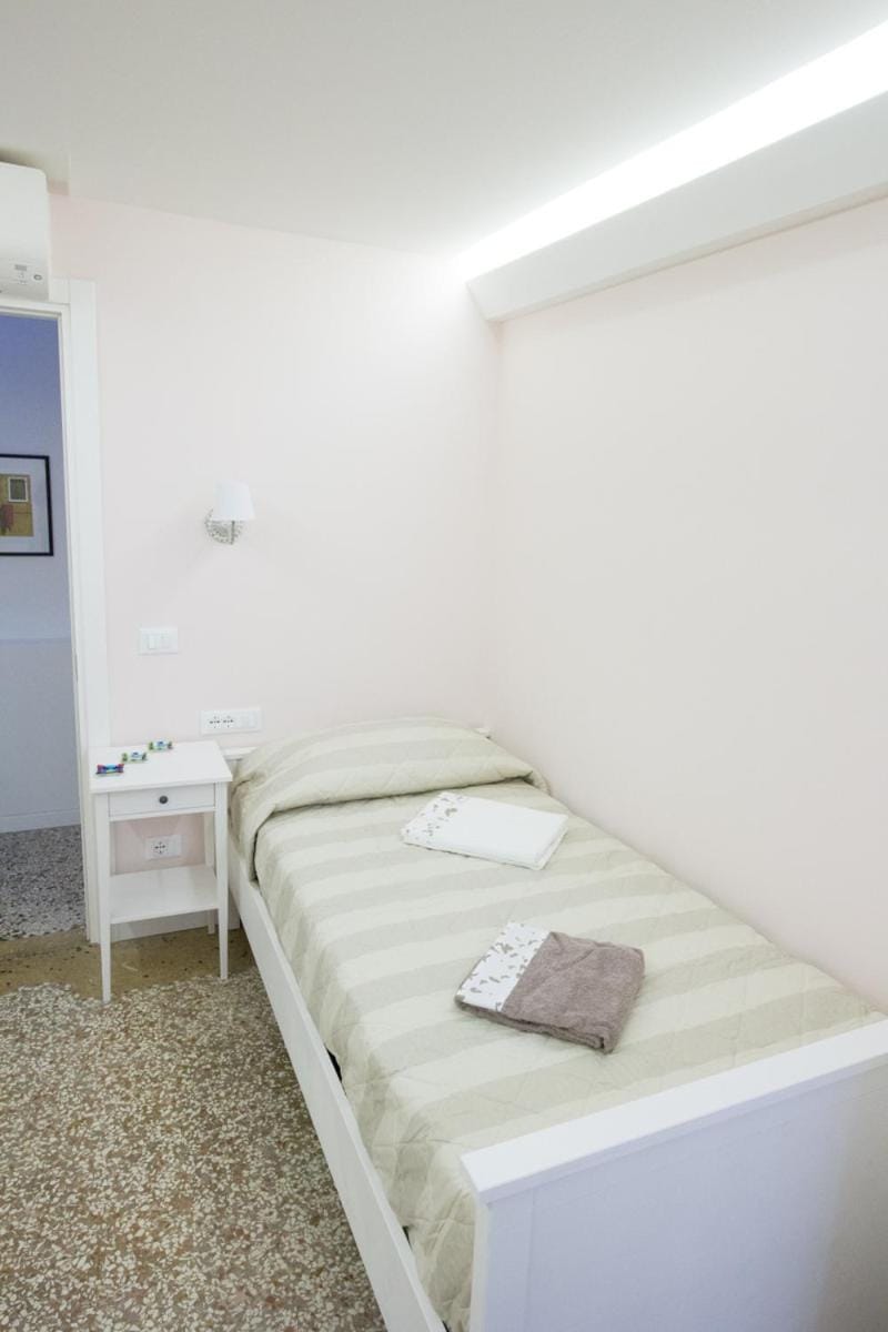 Venice Rialto Bridge Apartment Apartment in San Marco