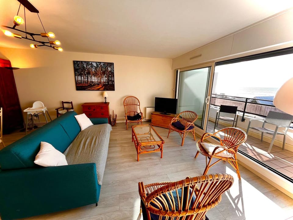 Balcony/Terrace, Living room, Sea view