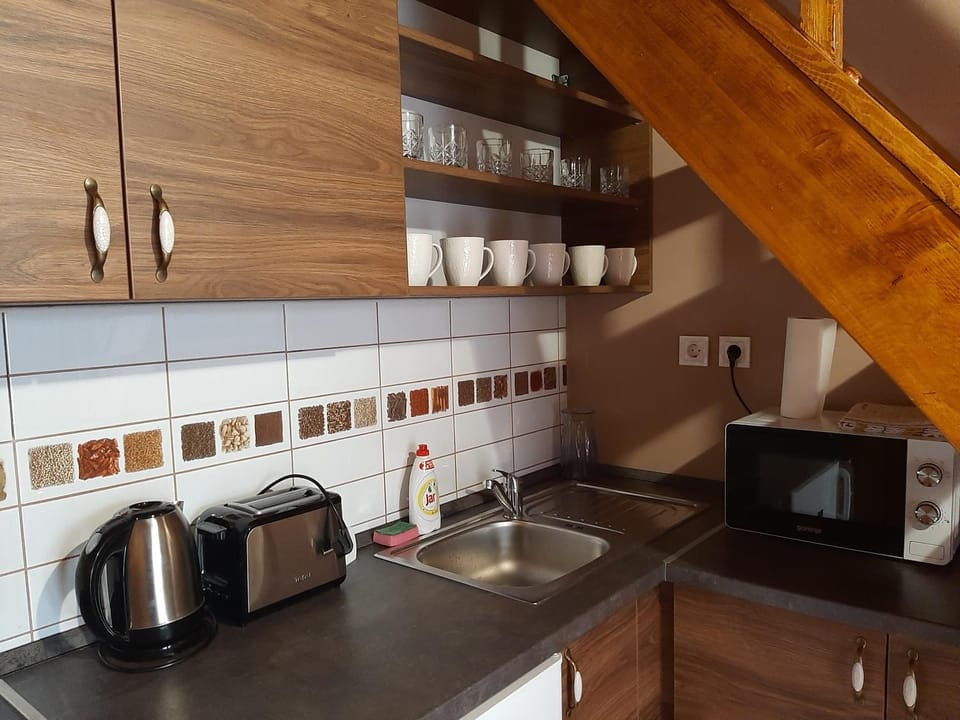 Coffee/tea facilities, Kitchen or kitchenette