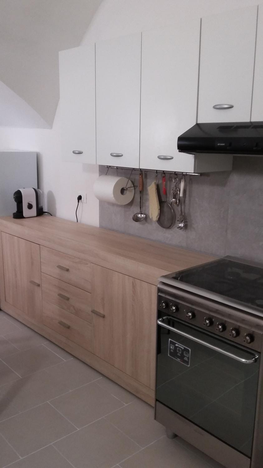 Kitchen or kitchenette, pet friendly, stove
