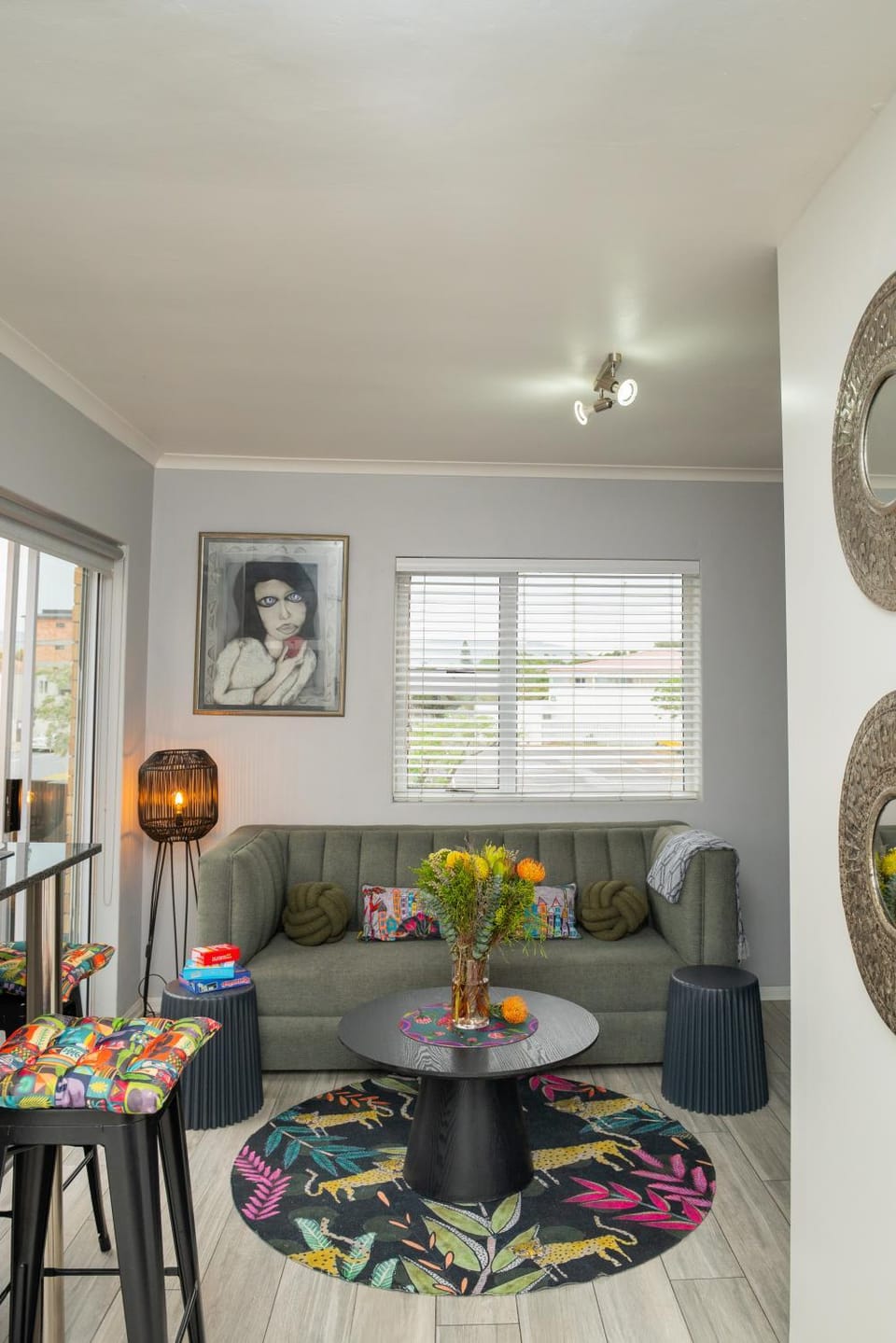 Living room, Seating area, Dining area