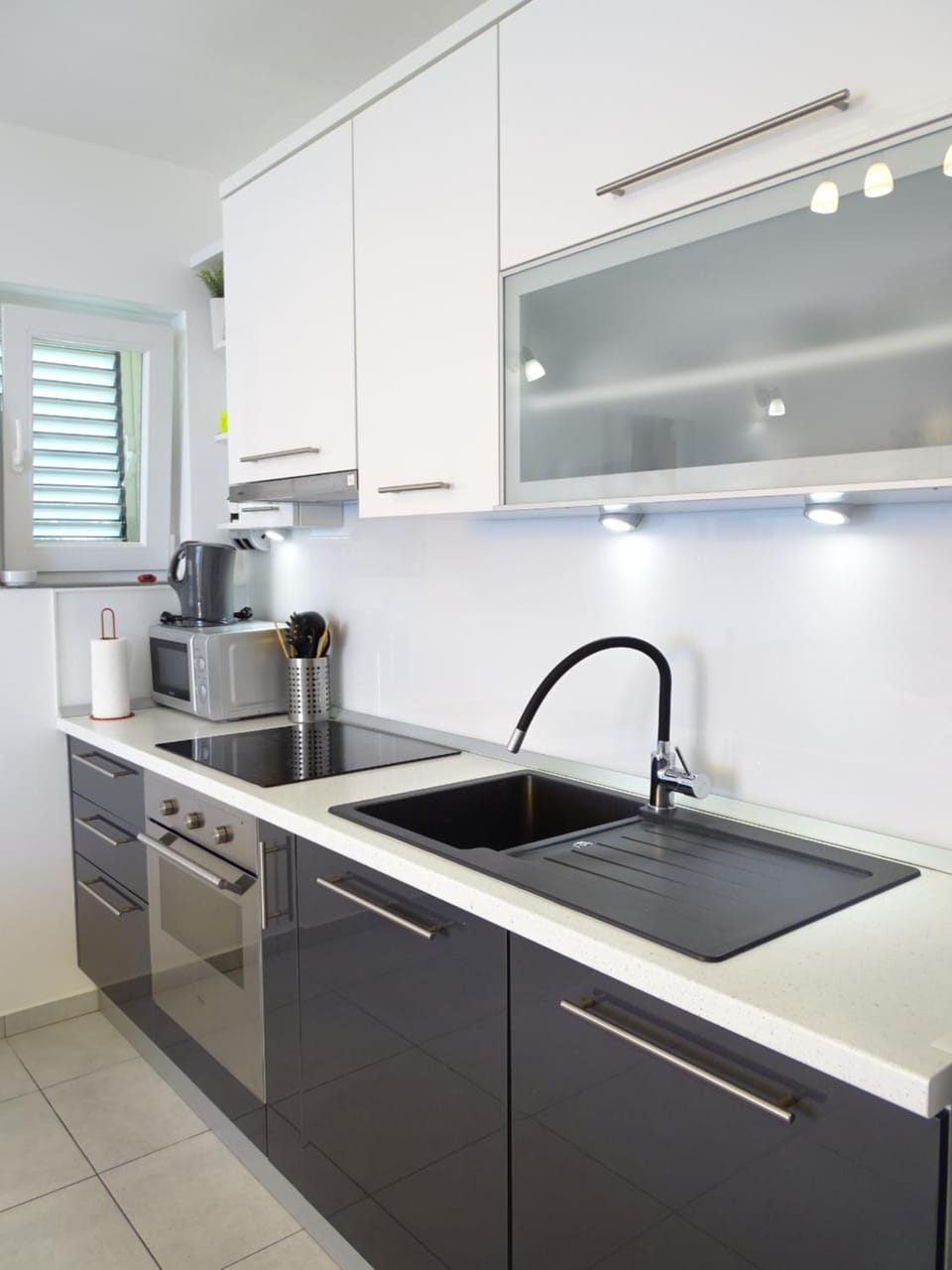 ON THE BEACH 4-pax Apartment A2 with a terrace & sea view Apartment in Split-Dalmatia County