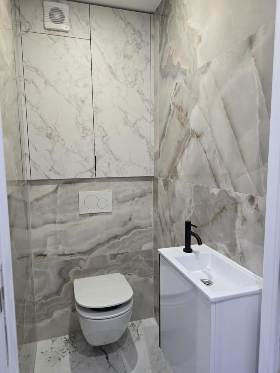 Zeezicht, volledig gerenoveerd luxe appartement Apartment in Middelkerke