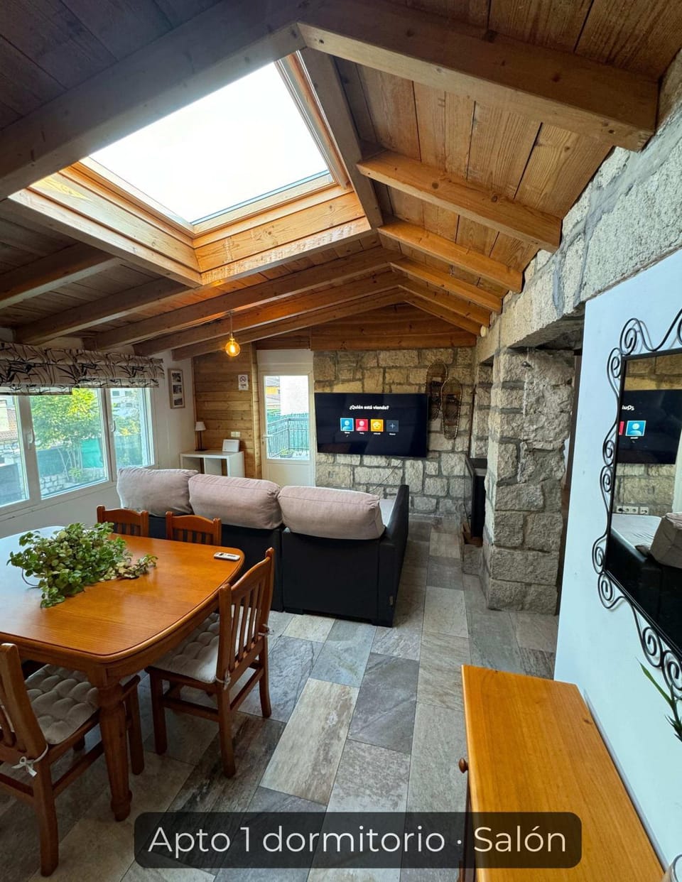 Lounge or bar