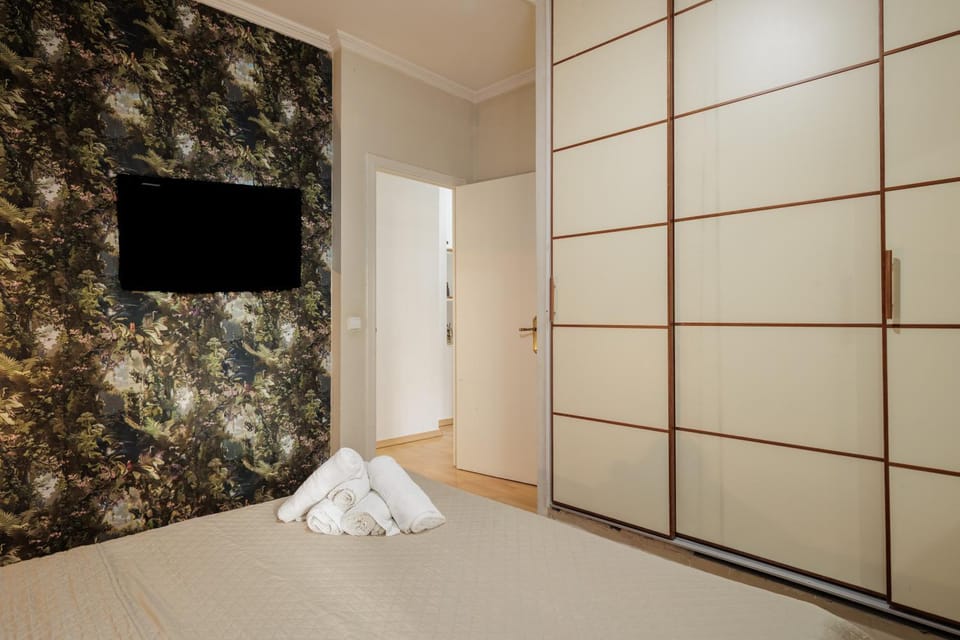 Living room, Bedroom