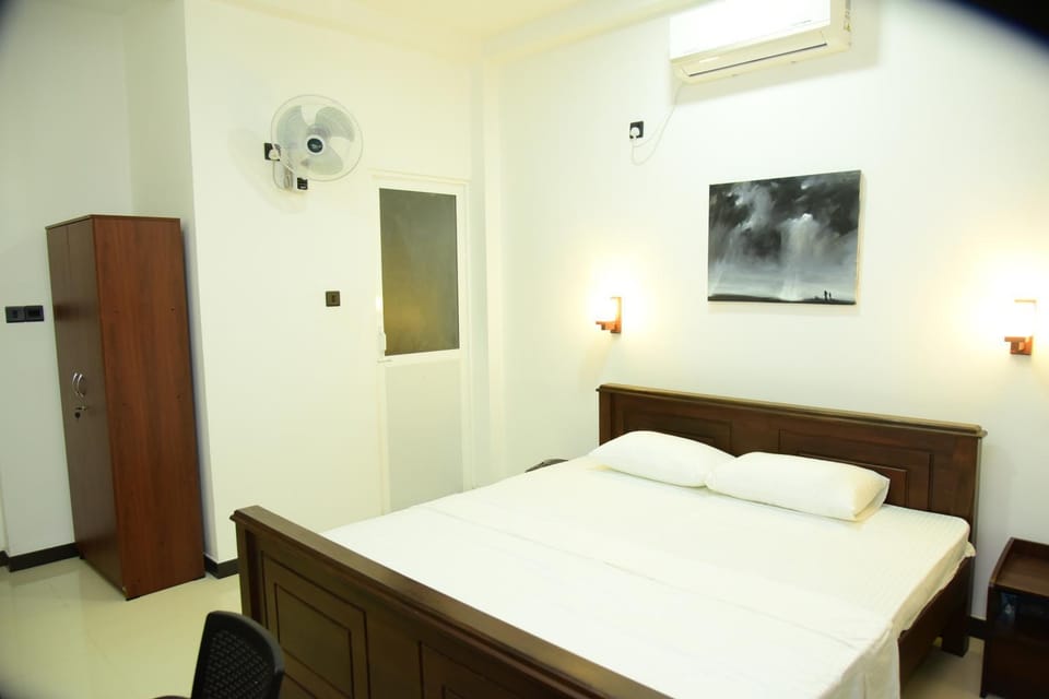 Bed, Photo of the whole room, Bedroom, hair dresser, wardrobe, air conditioner