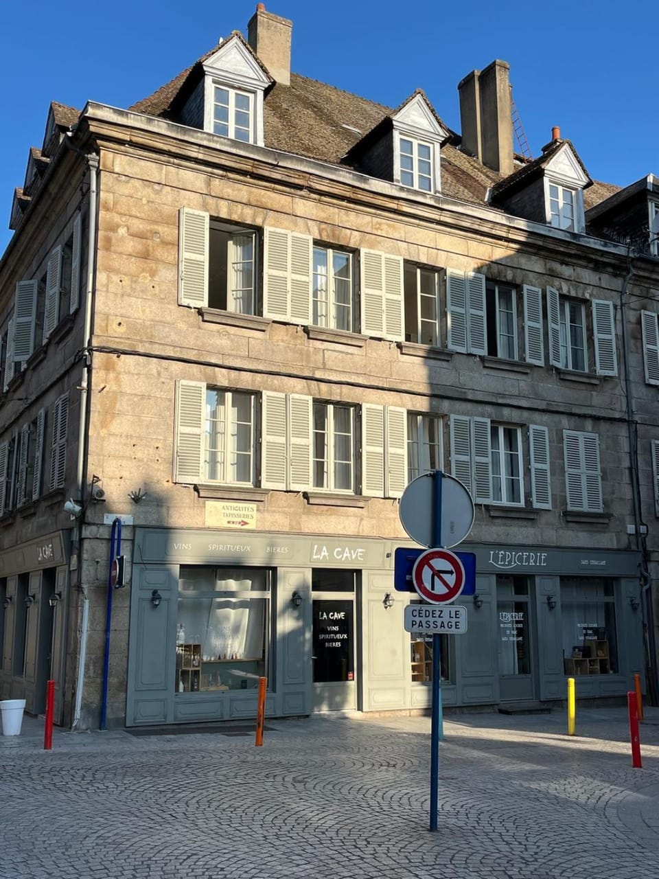 La Villa Louana 2 Charme de l'ancien au cœur de ville Apartment in Auvergne-Rhône-Alpes