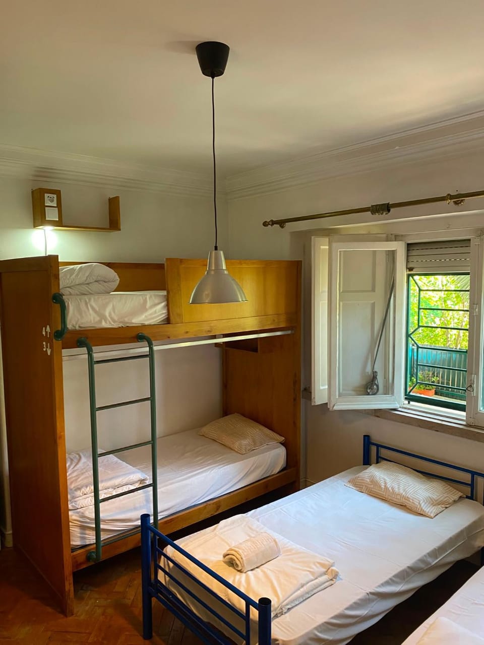 Bed, Bedroom, bunk bed