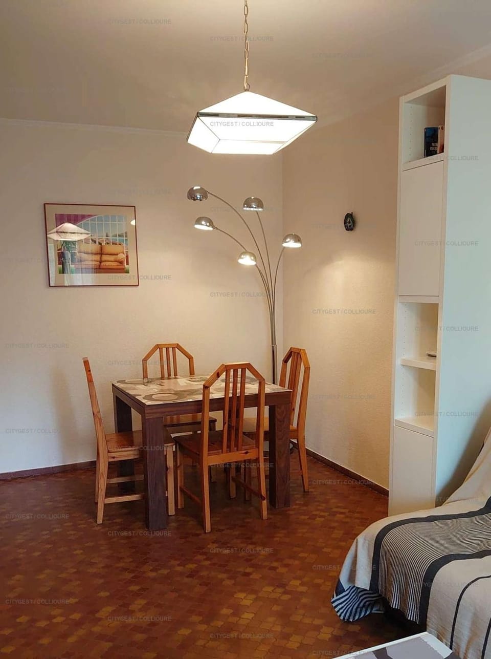 Living room, Dining area