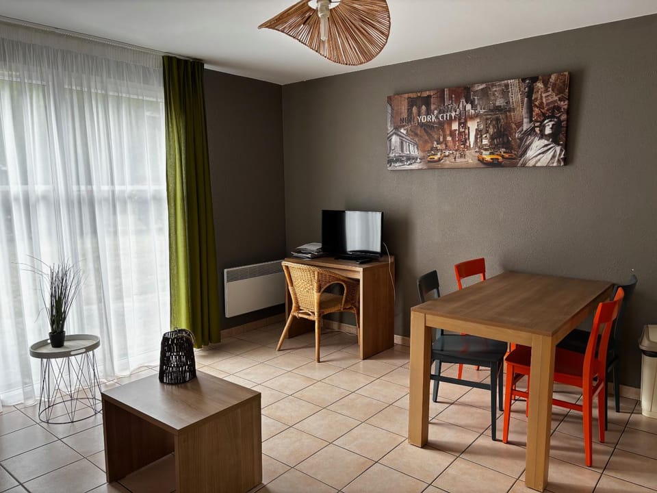 Cottage 102 Campground/ 
RV Resort in Saumur